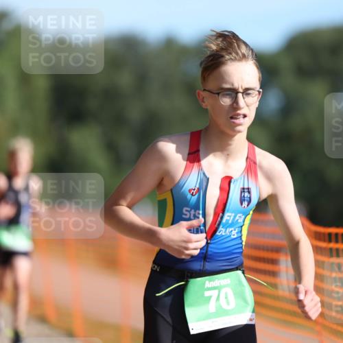 07.09.2025 - 19. Norderstedt Triathlon Michael Strokosch http://msf.ph/oto/8814323 07.09.2025 10:45:16 Laufen 70, 114, 668, 682 meine-sportfotos.de