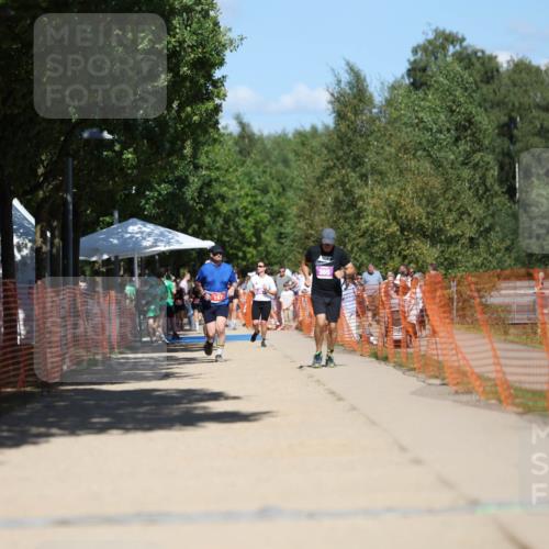 07.09.2025 - 19. Norderstedt Triathlon Michael Strokosch http://msf.ph/oto/8814327 07.09.2025 13:34:23 Laufen 322 meine-sportfotos.de