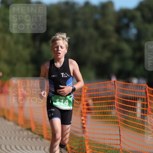 07.09.2025 - 19. Norderstedt Triathlon Michael Strokosch http://msf.ph/oto/8814362 07.09.2025 10:45:17 Laufen 70, 114, 668, 682 meine-sportfotos.de