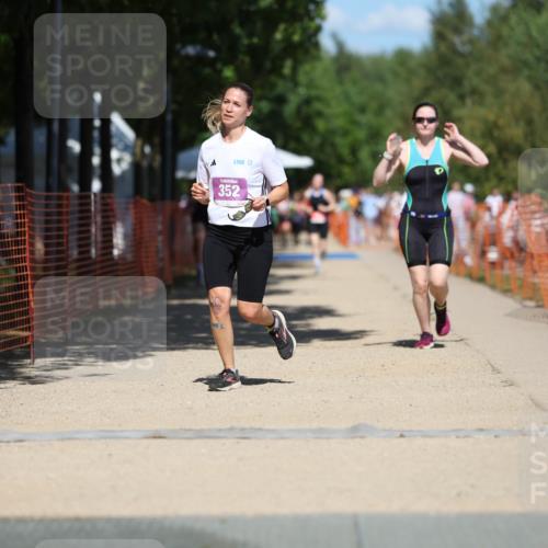07.09.2025 - 19. Norderstedt Triathlon Michael Strokosch http://msf.ph/oto/8814394 07.09.2025 13:34:39 Laufen 197, 240, 352 meine-sportfotos.de