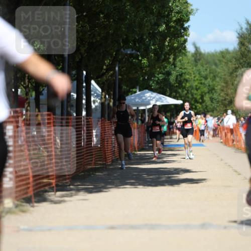 07.09.2025 - 19. Norderstedt Triathlon Michael Strokosch http://msf.ph/oto/8814425 07.09.2025 13:34:42 Laufen 240, 272, 352 meine-sportfotos.de