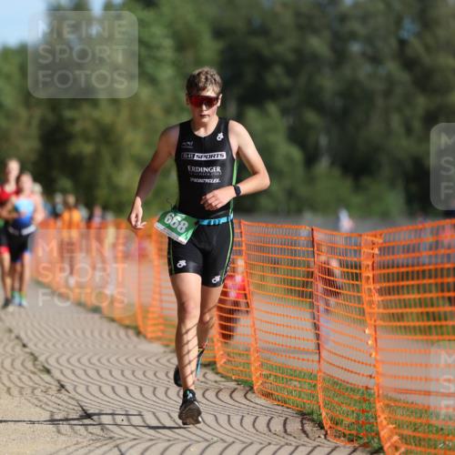 07.09.2025 - 19. Norderstedt Triathlon Michael Strokosch http://msf.ph/oto/8814426 07.09.2025 10:45:21 Laufen 114, 668 meine-sportfotos.de