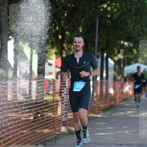 07.09.2025 - 19. Norderstedt Triathlon Michael Strokosch http://msf.ph/oto/8814431 07.09.2025 15:29:59 Laufen 398, 877, 1414 meine-sportfotos.de