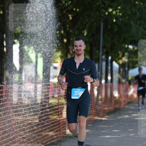 07.09.2025 - 19. Norderstedt Triathlon Michael Strokosch http://msf.ph/oto/8814436 07.09.2025 15:29:59 Laufen 398, 877, 1414 meine-sportfotos.de