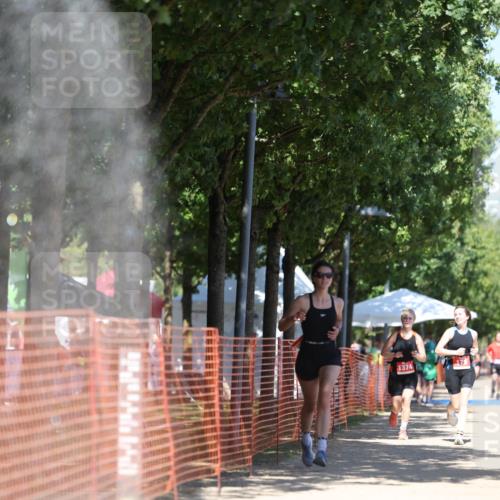 07.09.2025 - 19. Norderstedt Triathlon Michael Strokosch http://msf.ph/oto/8814439 07.09.2025 13:34:44 Laufen 240, 272, 352 meine-sportfotos.de