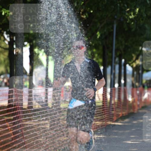 07.09.2025 - 19. Norderstedt Triathlon Michael Strokosch http://msf.ph/oto/8814501 07.09.2025 15:30:06 Laufen 460, 877 meine-sportfotos.de