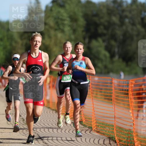 07.09.2025 - 19. Norderstedt Triathlon Michael Strokosch http://msf.ph/oto/8814525 07.09.2025 10:45:27 Laufen 57, 89, 104, 668, 669, 670 meine-sportfotos.de