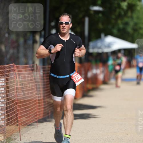 07.09.2025 - 19. Norderstedt Triathlon Michael Strokosch http://msf.ph/oto/8814528 07.09.2025 12:53:36 Laufen 1260, 1280 meine-sportfotos.de