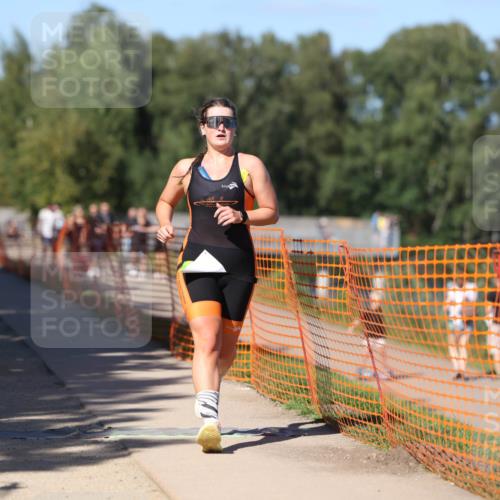 07.09.2025 - 19. Norderstedt Triathlon Michael Strokosch http://msf.ph/oto/8814538 07.09.2025 15:30:10 Laufen 374, 460 meine-sportfotos.de