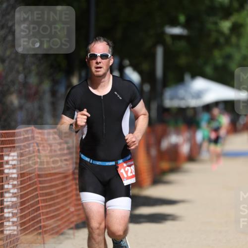 07.09.2025 - 19. Norderstedt Triathlon Michael Strokosch http://msf.ph/oto/8814541 07.09.2025 12:53:36 Laufen 1260, 1280 meine-sportfotos.de