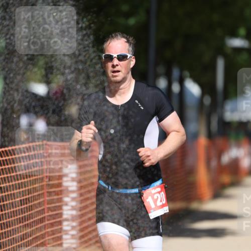 07.09.2025 - 19. Norderstedt Triathlon Michael Strokosch http://msf.ph/oto/8814555 07.09.2025 12:53:37 Laufen 1260, 1280 meine-sportfotos.de