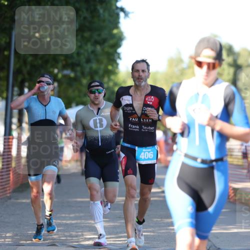 07.09.2025 - 19. Norderstedt Triathlon Michael Strokosch http://msf.ph/oto/8814582 07.09.2025 16:28:04 Laufen 406, 487, 515, 883, 909, 1057, 1105, 1422, 1554, 1560, 1575 meine-sportfotos.de
