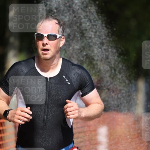 07.09.2025 - 19. Norderstedt Triathlon Michael Strokosch http://msf.ph/oto/8814583 07.09.2025 12:53:38 Laufen 1260, 1280 meine-sportfotos.de