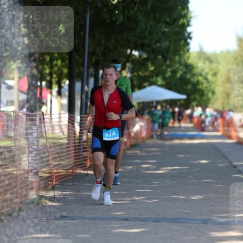 07.09.2025 - 19. Norderstedt Triathlon Michael Strokosch http://msf.ph/oto/8814608 07.09.2025 15:30:15 Laufen 374, 460, 1032 meine-sportfotos.de