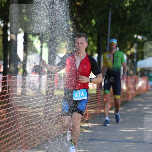 07.09.2025 - 19. Norderstedt Triathlon Michael Strokosch http://msf.ph/oto/8814630 07.09.2025 15:30:16 Laufen 374, 1032 meine-sportfotos.de