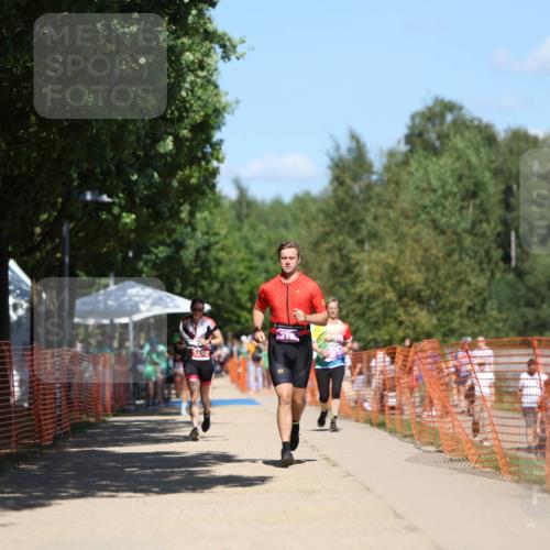 07.09.2025 - 19. Norderstedt Triathlon Michael Strokosch http://msf.ph/oto/8814661 07.09.2025 13:35:01 Laufen 316 meine-sportfotos.de