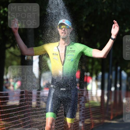 07.09.2025 - 19. Norderstedt Triathlon Michael Strokosch http://msf.ph/oto/8814663 07.09.2025 15:30:21 Laufen 1032 meine-sportfotos.de