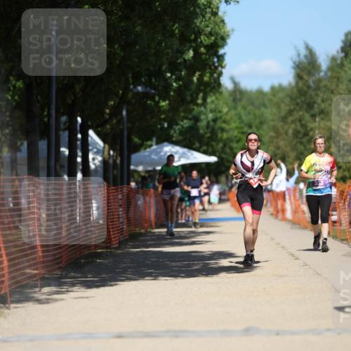 07.09.2025 - 19. Norderstedt Triathlon Michael Strokosch http://msf.ph/oto/8814680 07.09.2025 13:35:05 Laufen 316, 332, 1298 meine-sportfotos.de