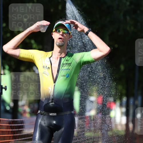 07.09.2025 - 19. Norderstedt Triathlon Michael Strokosch http://msf.ph/oto/8814683 07.09.2025 15:30:22 Laufen 1032 meine-sportfotos.de