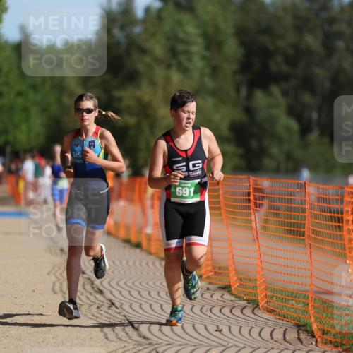 07.09.2025 - 19. Norderstedt Triathlon Michael Strokosch http://msf.ph/oto/8814698 07.09.2025 10:45:38 Laufen 76, 669, 691 meine-sportfotos.de