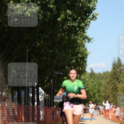 07.09.2025 - 19. Norderstedt Triathlon Michael Strokosch http://msf.ph/oto/8814700 07.09.2025 13:35:13 Laufen 327, 332, 334, 1298 meine-sportfotos.de