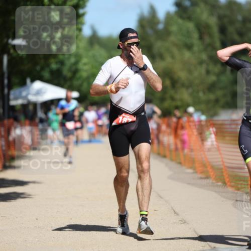 07.09.2025 - 19. Norderstedt Triathlon Michael Strokosch http://msf.ph/oto/8814716 07.09.2025 12:55:24 Laufen 187, 1392 meine-sportfotos.de