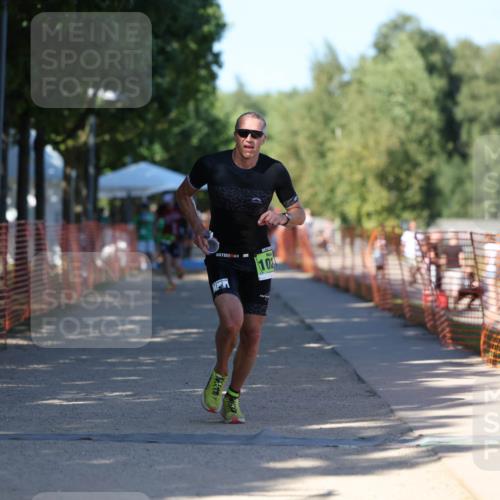 07.09.2025 - 19. Norderstedt Triathlon Michael Strokosch http://msf.ph/oto/8814720 07.09.2025 15:30:51 Laufen 410, 1026 meine-sportfotos.de