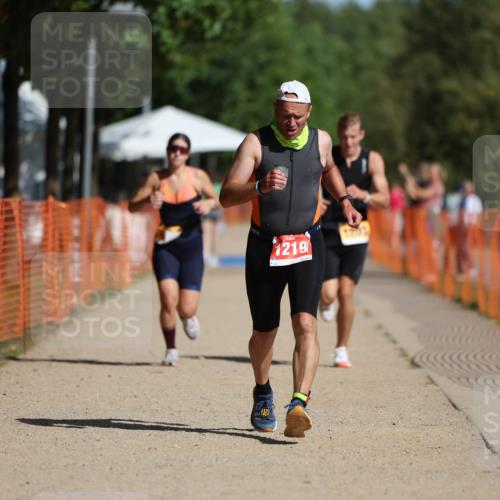 07.09.2025 - 19. Norderstedt Triathlon Michael Strokosch http://msf.ph/oto/8814732 07.09.2025 11:44:09 Laufen 1176, 1195, 1203, 1219 meine-sportfotos.de