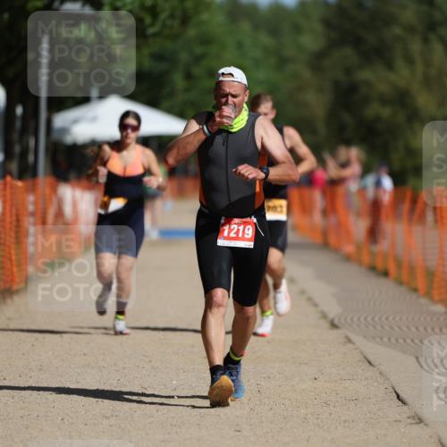 07.09.2025 - 19. Norderstedt Triathlon Michael Strokosch http://msf.ph/oto/8814739 07.09.2025 11:44:09 Laufen 1176, 1195, 1203, 1219 meine-sportfotos.de