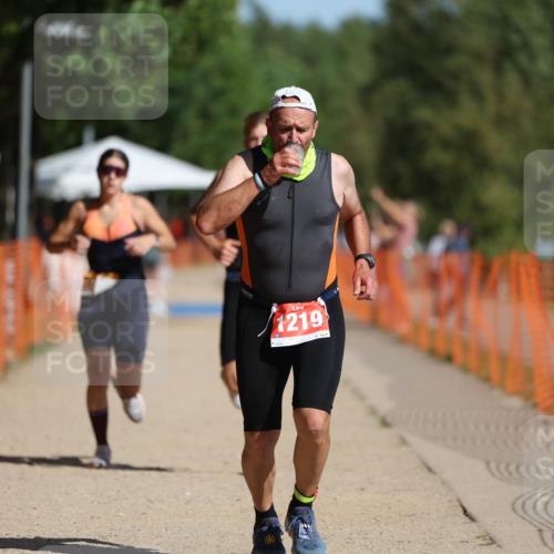 07.09.2025 - 19. Norderstedt Triathlon Michael Strokosch http://msf.ph/oto/8814779 07.09.2025 11:44:10 Laufen 1195, 1203, 1219 meine-sportfotos.de