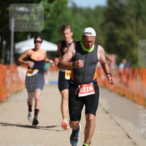 07.09.2025 - 19. Norderstedt Triathlon Michael Strokosch http://msf.ph/oto/8814786 07.09.2025 11:44:10 Laufen 1195, 1203, 1219 meine-sportfotos.de