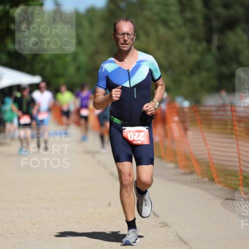 07.09.2025 - 19. Norderstedt Triathlon Michael Strokosch http://msf.ph/oto/8814799 07.09.2025 12:55:32 Laufen 220 meine-sportfotos.de
