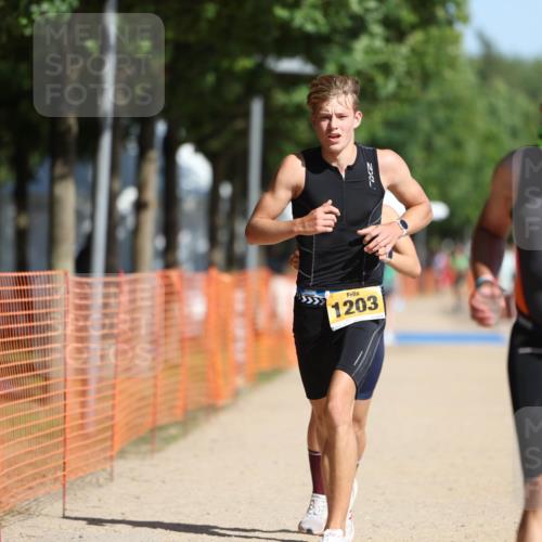 07.09.2025 - 19. Norderstedt Triathlon Michael Strokosch http://msf.ph/oto/8814802 07.09.2025 11:44:11 Laufen 1195, 1203, 1219 meine-sportfotos.de