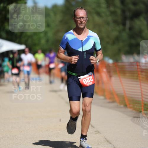 07.09.2025 - 19. Norderstedt Triathlon Michael Strokosch http://msf.ph/oto/8814807 07.09.2025 12:55:32 Laufen 220 meine-sportfotos.de