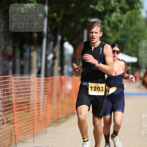 07.09.2025 - 19. Norderstedt Triathlon Michael Strokosch http://msf.ph/oto/8814809 07.09.2025 11:44:12 Laufen 1195, 1203, 1219 meine-sportfotos.de