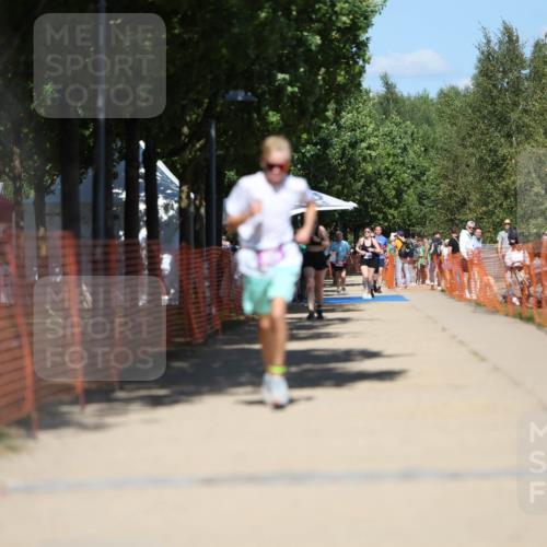07.09.2025 - 19. Norderstedt Triathlon Michael Strokosch http://msf.ph/oto/8814822 07.09.2025 13:35:25 Laufen 331 meine-sportfotos.de