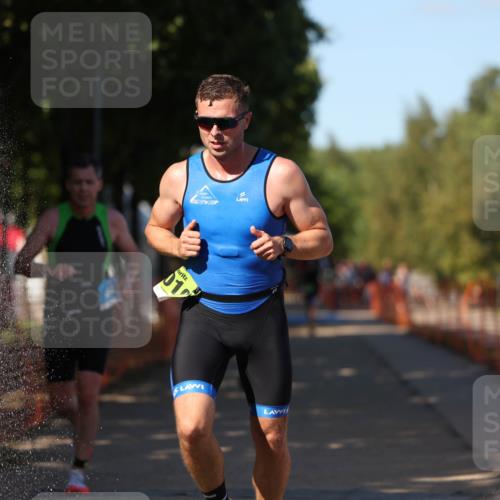 07.09.2025 - 19. Norderstedt Triathlon Michael Strokosch http://msf.ph/oto/8814835 07.09.2025 15:31:19 Laufen 417, 967 meine-sportfotos.de