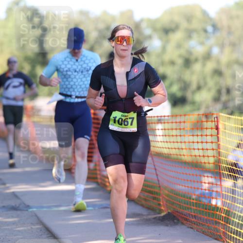 07.09.2025 - 19. Norderstedt Triathlon Michael Strokosch http://msf.ph/oto/8814849 07.09.2025 16:28:57 Laufen 405, 532, 942, 1054, 1060, 1067, 1473, 1582 meine-sportfotos.de