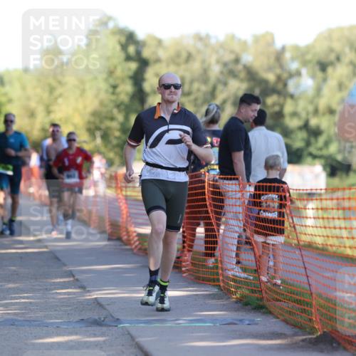 07.09.2025 - 19. Norderstedt Triathlon Michael Strokosch http://msf.ph/oto/8814868 07.09.2025 16:28:59 Laufen 405, 532, 942, 1054, 1060, 1067, 1473, 1509, 1582 meine-sportfotos.de