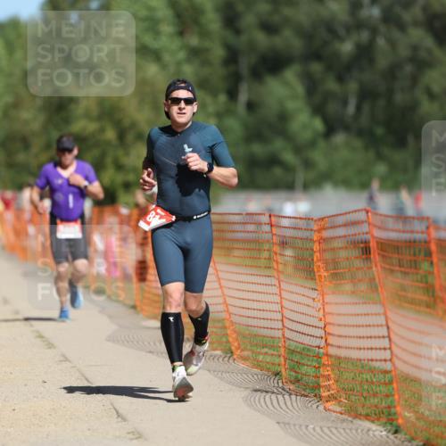 07.09.2025 - 19. Norderstedt Triathlon Michael Strokosch http://msf.ph/oto/8814875 07.09.2025 12:55:38 Laufen 174, 220, 247, 811, 1283 meine-sportfotos.de