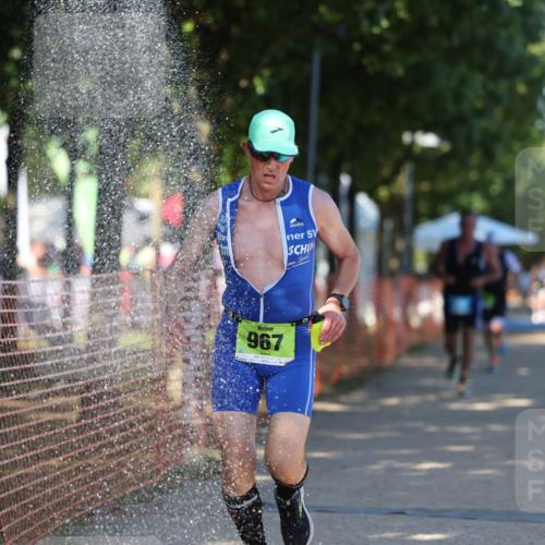 07.09.2025 - 19. Norderstedt Triathlon Michael Strokosch http://msf.ph/oto/8814904 07.09.2025 15:31:24 Laufen 400, 417, 967 meine-sportfotos.de