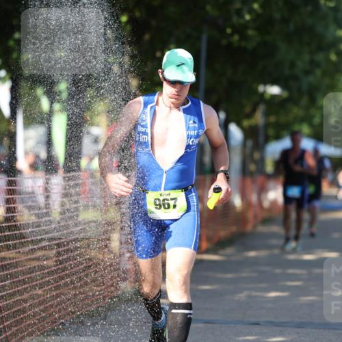 07.09.2025 - 19. Norderstedt Triathlon Michael Strokosch http://msf.ph/oto/8814907 07.09.2025 15:31:24 Laufen 400, 417, 967 meine-sportfotos.de