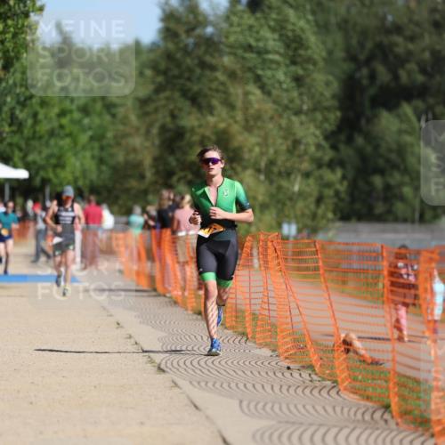 07.09.2025 - 19. Norderstedt Triathlon Michael Strokosch http://msf.ph/oto/8814915 07.09.2025 11:44:35 Laufen 1163, 1173 meine-sportfotos.de