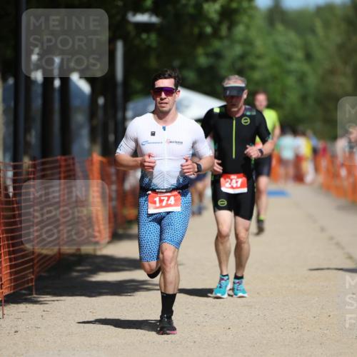 07.09.2025 - 19. Norderstedt Triathlon Michael Strokosch http://msf.ph/oto/8814919 07.09.2025 12:55:40 Laufen 174, 247, 811, 1283 meine-sportfotos.de