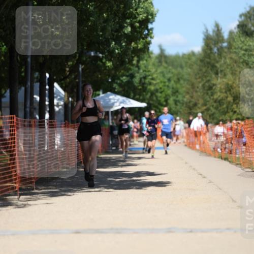 07.09.2025 - 19. Norderstedt Triathlon Michael Strokosch http://msf.ph/oto/8814938 07.09.2025 13:35:35 Laufen 324 meine-sportfotos.de