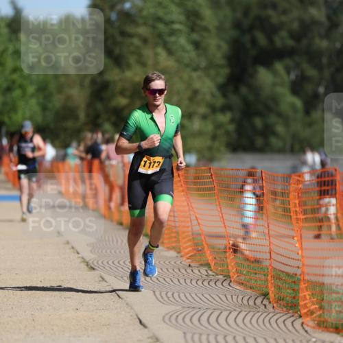 07.09.2025 - 19. Norderstedt Triathlon Michael Strokosch http://msf.ph/oto/8814955 07.09.2025 11:44:38 Laufen 1163, 1173 meine-sportfotos.de