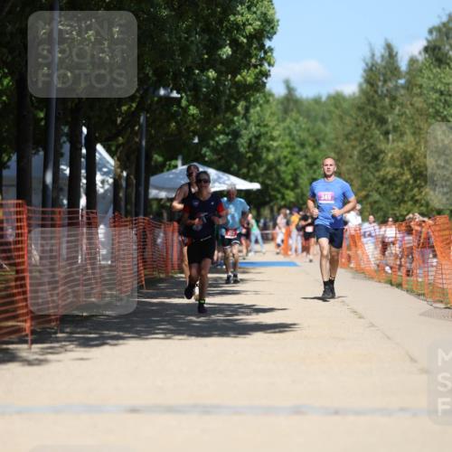07.09.2025 - 19. Norderstedt Triathlon Michael Strokosch http://msf.ph/oto/8814976 07.09.2025 13:35:42 Laufen 324, 349, 799 meine-sportfotos.de