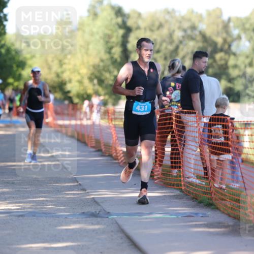 07.09.2025 - 19. Norderstedt Triathlon Michael Strokosch http://msf.ph/oto/8814994 07.09.2025 16:29:12 Laufen 431, 459, 502, 887, 1419 meine-sportfotos.de