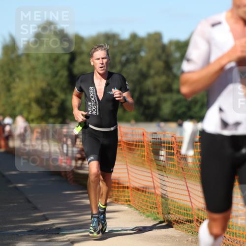 07.09.2025 - 19. Norderstedt Triathlon Michael Strokosch http://msf.ph/oto/8815082 07.09.2025 15:32:09 Laufen 1459, 1501 meine-sportfotos.de