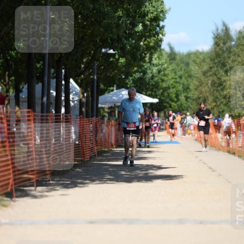 07.09.2025 - 19. Norderstedt Triathlon Michael Strokosch http://msf.ph/oto/8815084 07.09.2025 13:35:54 Laufen 317 meine-sportfotos.de
